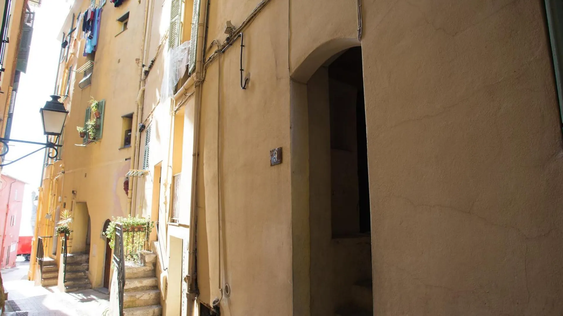 Grand 2P A Menton Avec Terrasse Et Wifi - Fr-1-196-187 Apartment France
