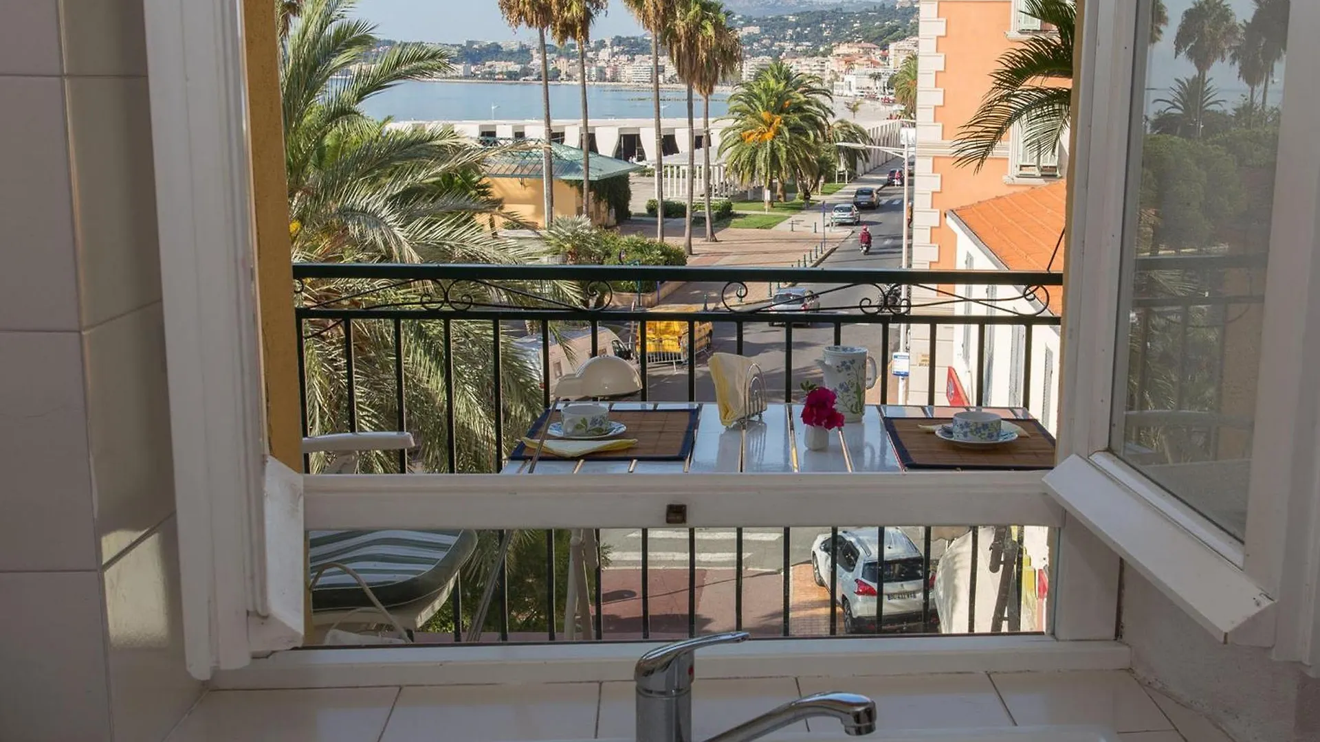 Grand 2P A Menton Avec Terrasse Et Wifi - Fr-1-196-187 Apartment 0*,